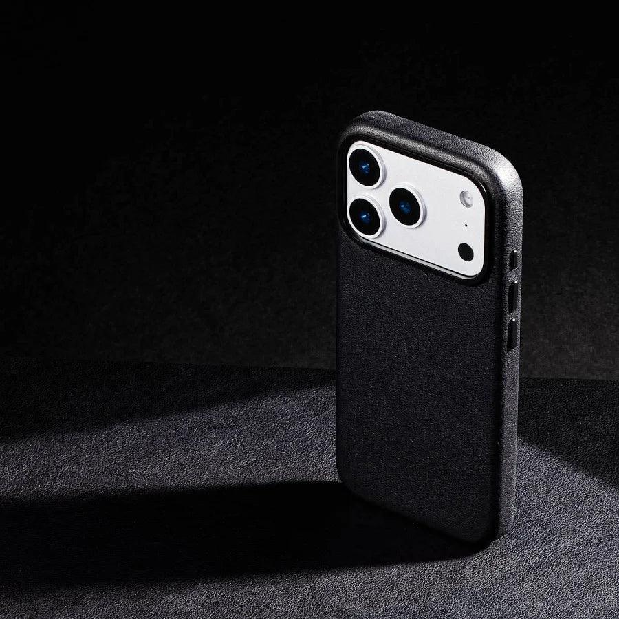 Signature Leather Magsafe Case - Iphone 17 Pro Max (Royal Black)
